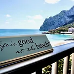1st Line La Fossa Luxury *adults Only* Apartment